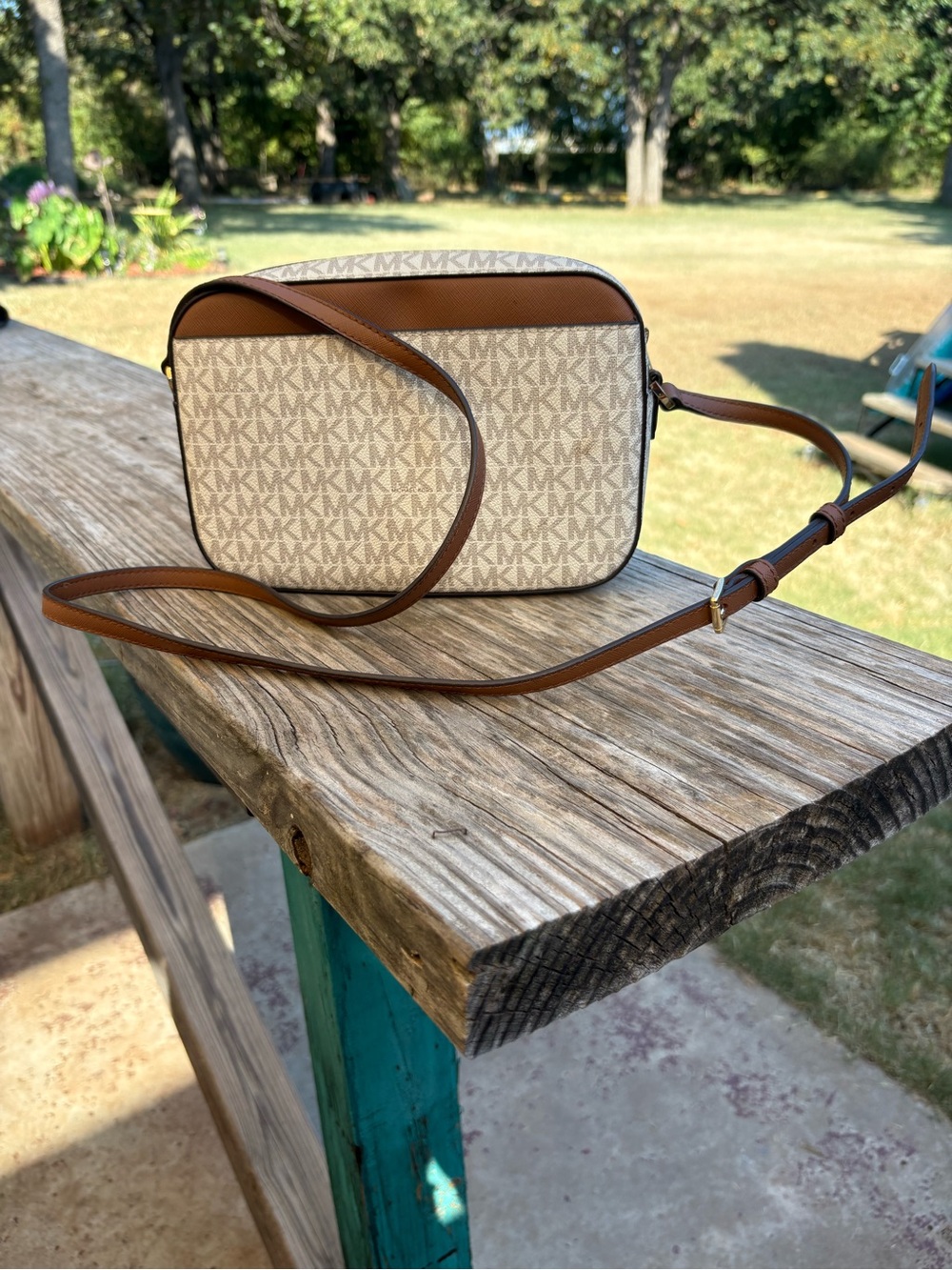 Michael Kors Beige MK Signature Crossbody with Brown Trim & Gold Chain - Picture 5 of 11